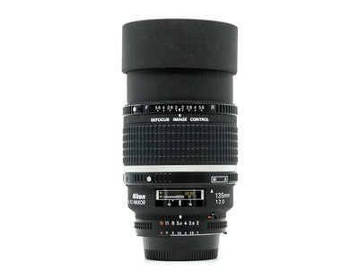 Νikon AF DC Nikkor 135mm f/2D