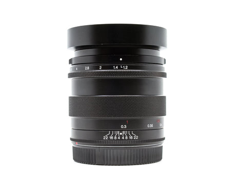 Voigtländer Nokton 40mm f/1.2 - Canon RF Fit