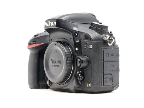 Νikon D600