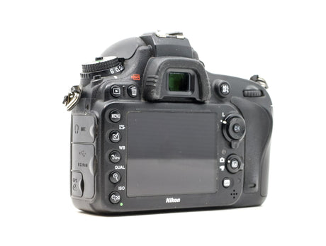 Νikon D600