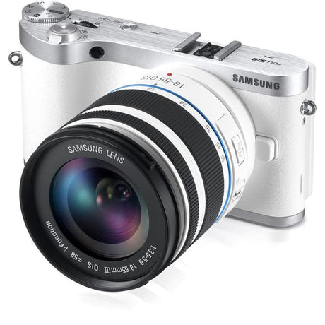 SLR NX1000 - White + Samsung Lens 18-55 mm f/3.5-5.6 OIS III + Samsung Lens 50-200 mm f/4-5.6 ED OIS II f/3.5-5.6 + f/4-5.6
