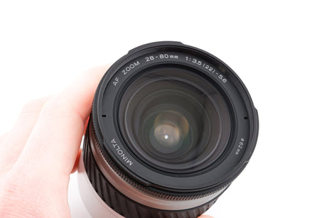 Minolta Dynax 404si + 28-80mm f3.5-5.6 AF Zoom 