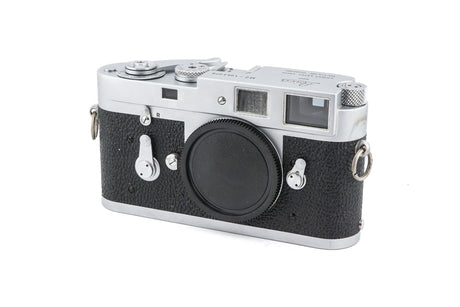 Leica M2 