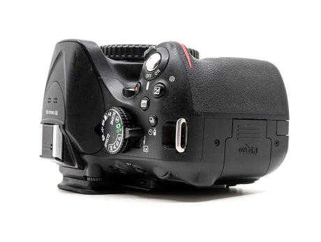 Nikon D5200 