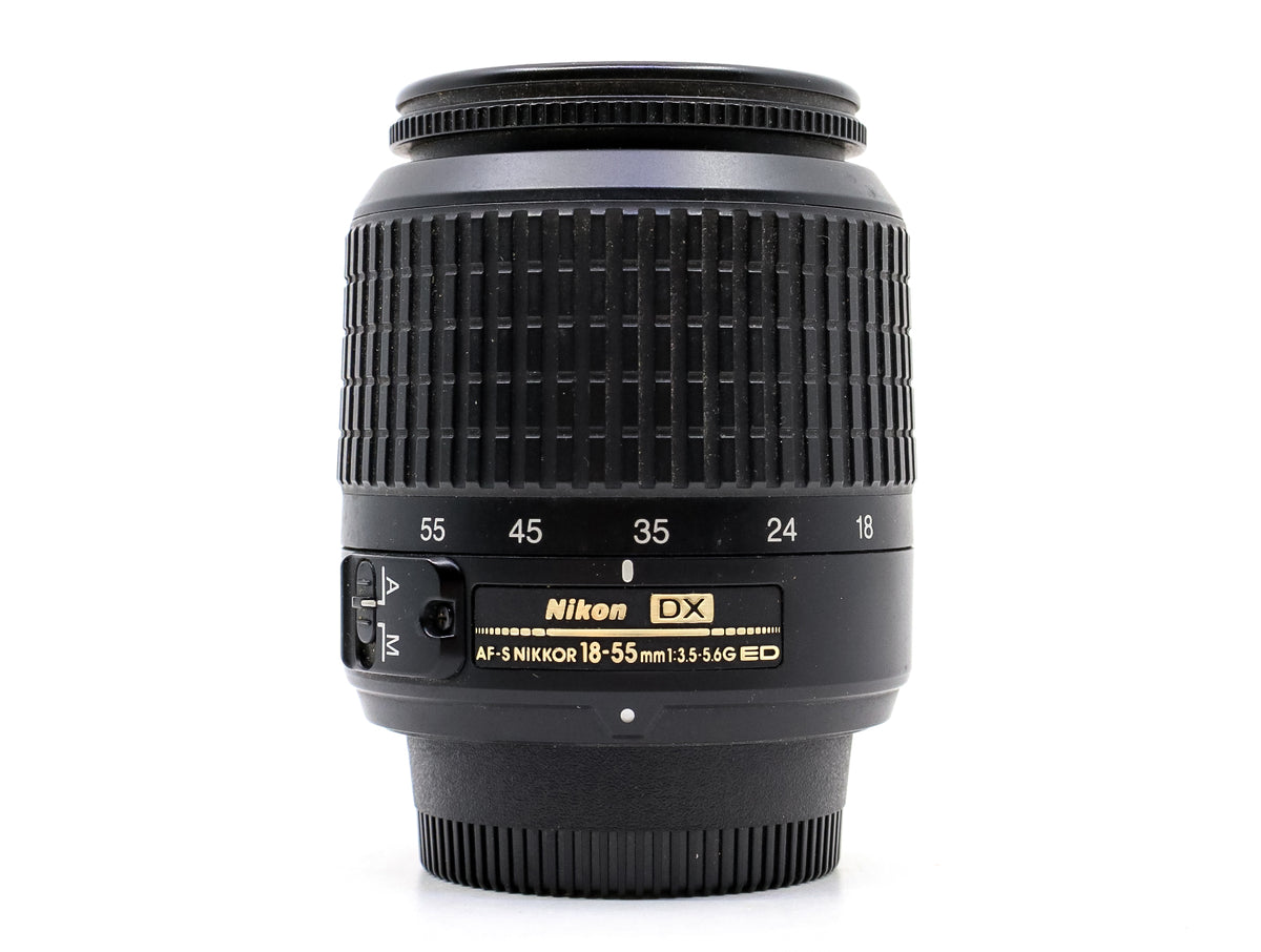Νikon AF-S DX Nikkor 18-55mm f/3.5-5.6G ED · imagen principal