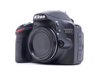 Nikon D3200 