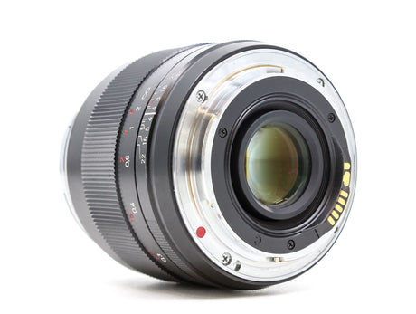 Zeiss Distagon T* 28mm f/2 ZE - Canon EF Fit