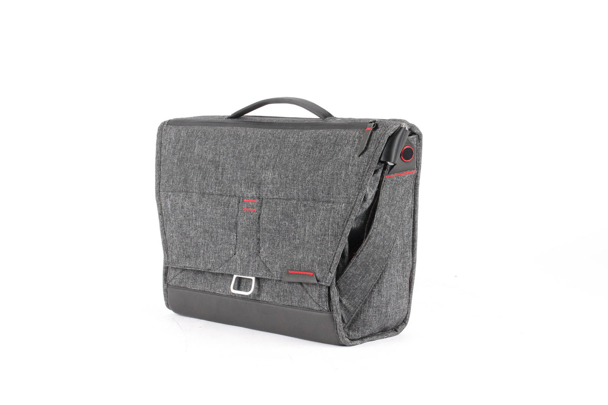 Peak Design Everyday Messenger 15" · main image
