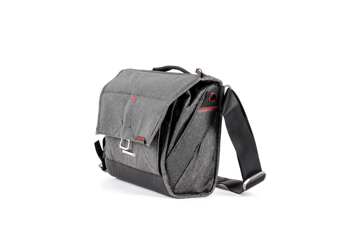 Peak Design Everyday Messenger 13" V2 · main image