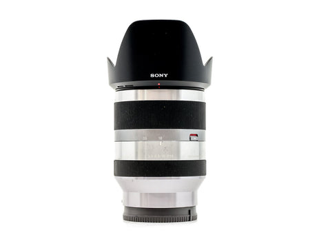 Sony E 18-200mm f/3.5-6.3 OSS