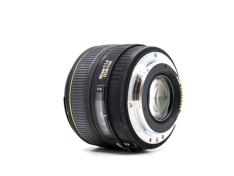 Sigma 18-50mm f/2.8 EX DC - Προσαρμογή Sigma SA
