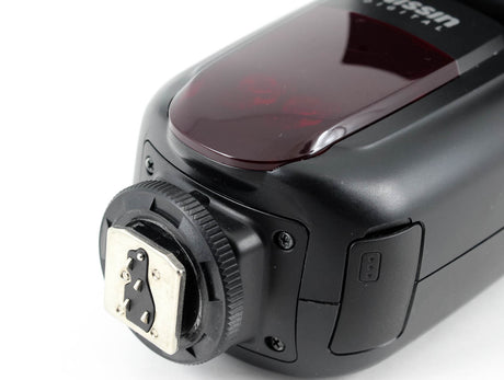 Νισίν Di700A Speedlite - Αφιερωμένο στη Nikon