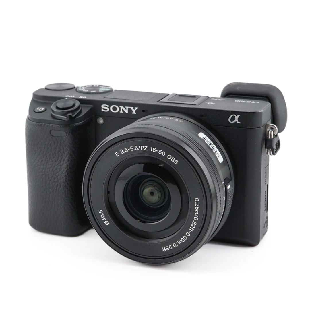 Sony A6300 + 15-50mm f3.5-5.6 PZ OSS E · imagen principal