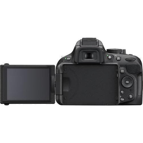 SLR D5200 - Μαύρο + Nikon AF-S DX Nikkor18-55mm f/3.5-5.6G ED II + AF-S DX VR 55-200 mm f/4-5.6 G IF ED f/3.5-5.6 + f/4-5.6