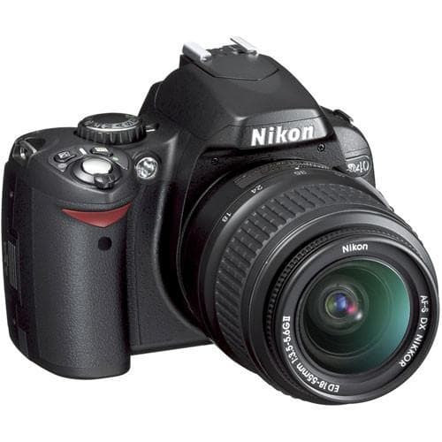 D40 SLR - Μαύρο + Nikon AF-S DX Nikkor 18-55mm f/3.5-5.6G II + Nikon AF-S DX 55-200mm f/4-5.6G ED f/3.5-5.6 + f/4-5.6 · imagen principal