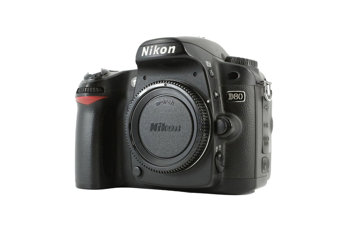 Nikon D80 · main image