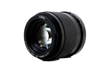 Panasonic Lumix G 42.5mm f/1.7 ASPH Power OIS 