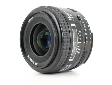 Nikon AF Nikkor 35mm f/2D