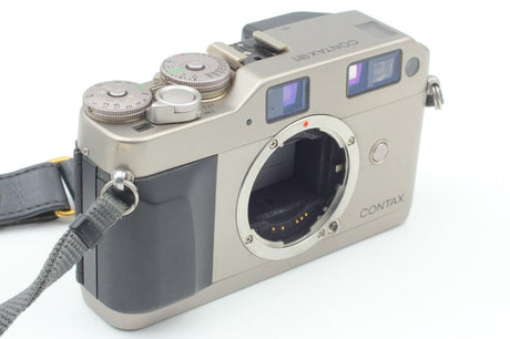Contax G1 35mm Analog Camera Carl Zeiss Biogon 28mm...