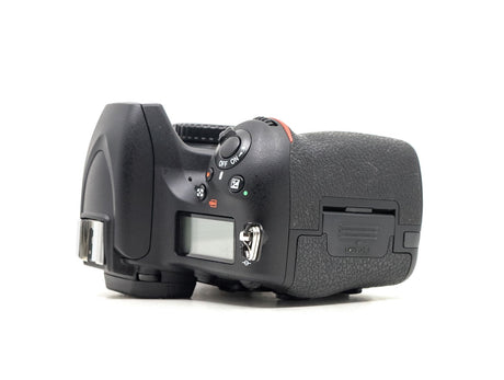 Νikon D750
