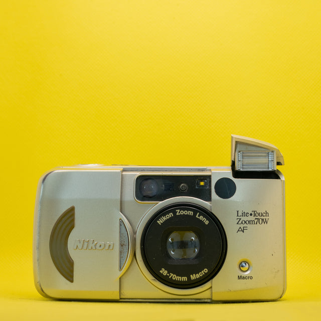 Nikon Lite Touch Zoom 70W de segunda mano en Camera Market
