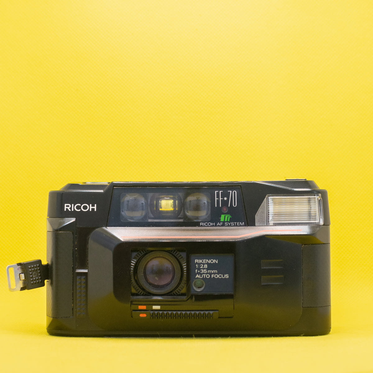 Κάμερα φιλμ Ricoh FF70 F2.8- 35mm · imagen principal